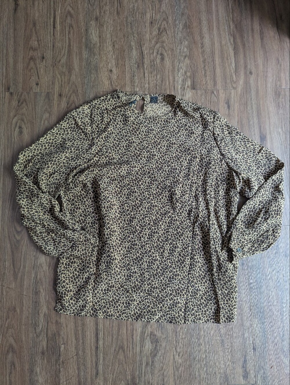 Dana Buchman 100% Silk Cheetah Print Long Sleeve Blouse Sz 14
